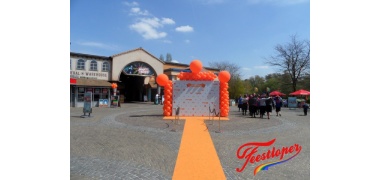 feestloper oranje pretpark